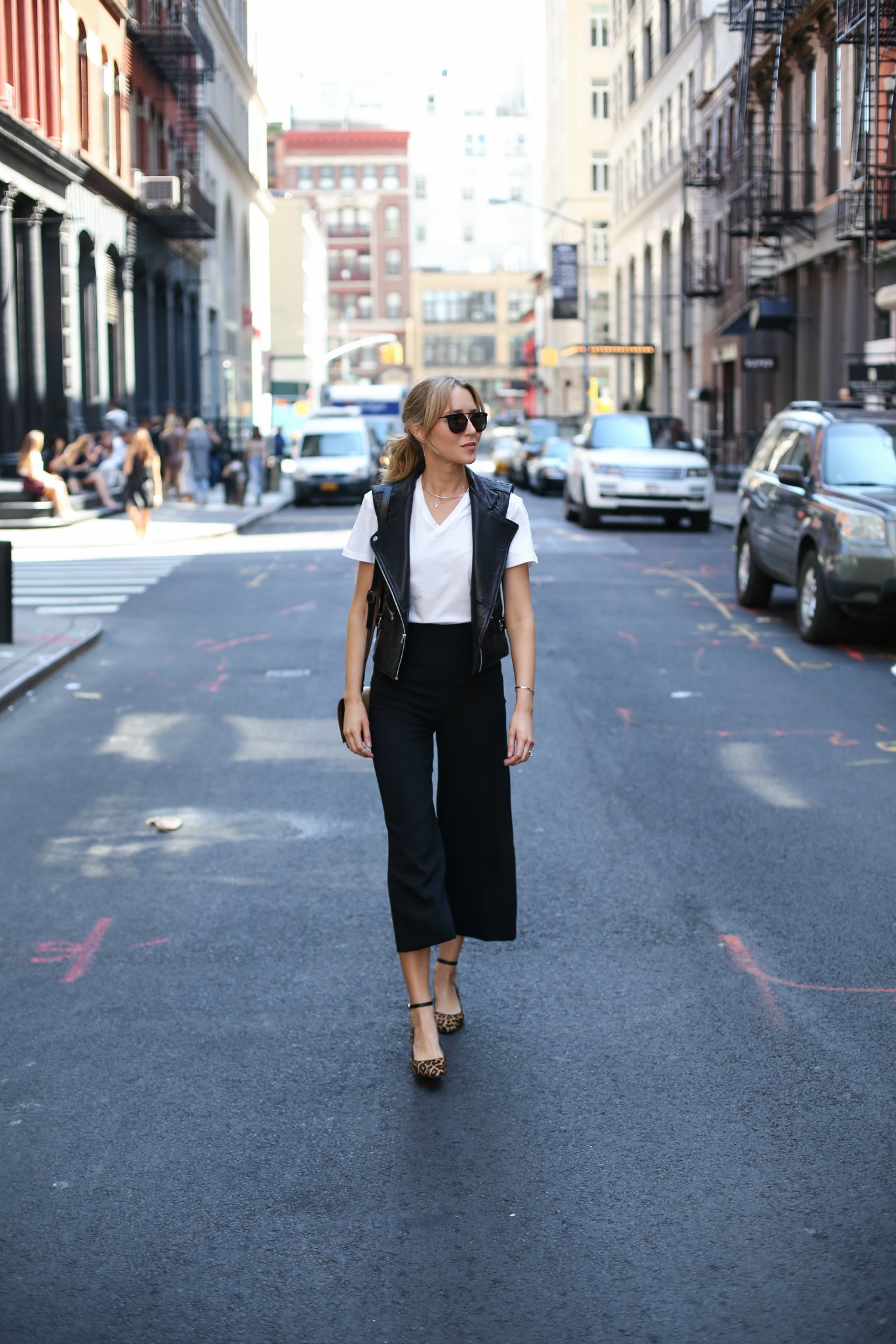 fall leopard trend leather vest culottes white t-shirt