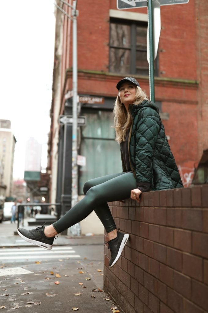 athleta-activewear-leggings-puffer 