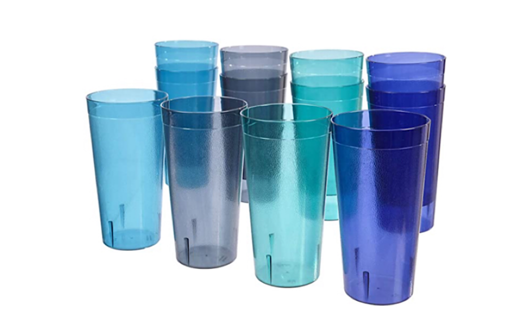 My Favorite Extra Large Water Tumblers and Metal Straws