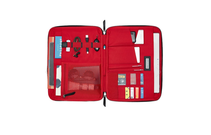 Knomo Tech Organizer